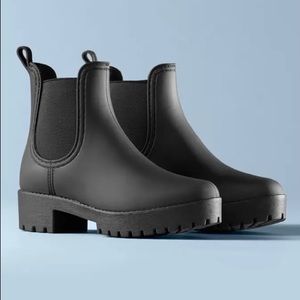 Size 9 Cloudy Waterproof Chelsea Rain Boot